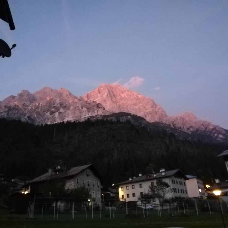 Casa Vacanze Miramonti - Appartamento Con Balcone Con Vista Sulle Dolomiti Borca di Cadore Exterior foto